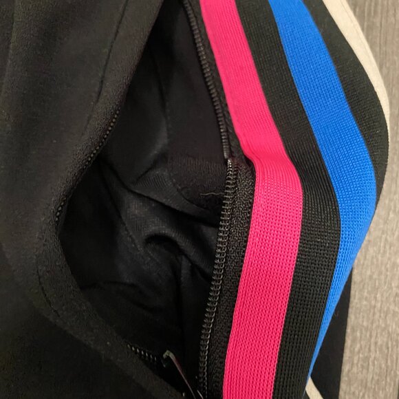 Adidas Relaxed Cropped Track Pants Size S - Picture 5 of 9